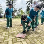 AGRO EDUKASI DAN OUTBOUND VILLA BUKIT HAMBALANG - OUTING CLASS (25)